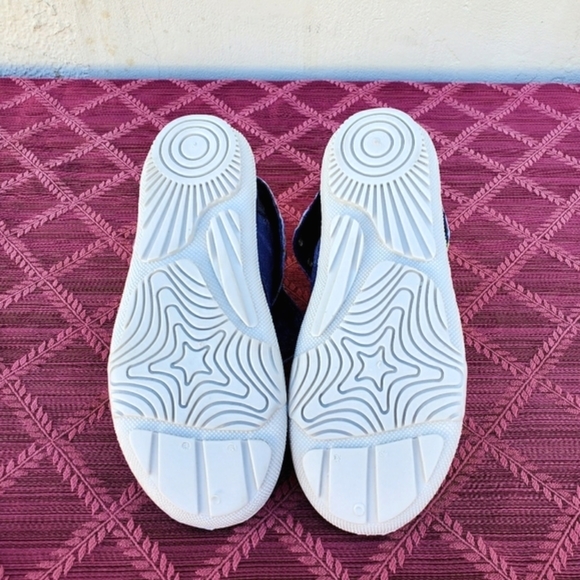 Andrea Shoes - Picture 6 of 6